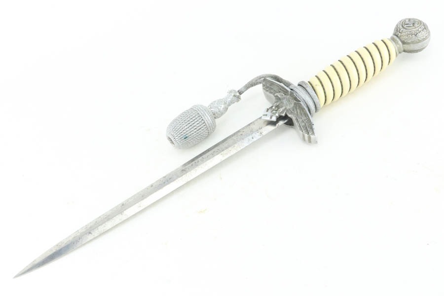 SOLD - 2nd Model Luftwaffe Dagger with Hanger and Portepee - Krebs - Image 3