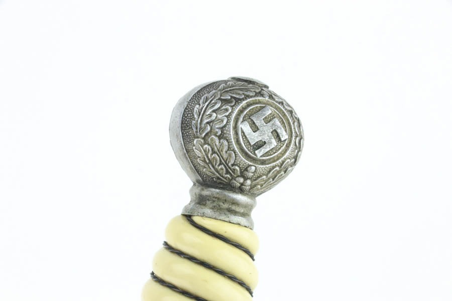 SOLD - 2nd Model Luftwaffe Dagger with Hanger and Portepee - Krebs - Image 11