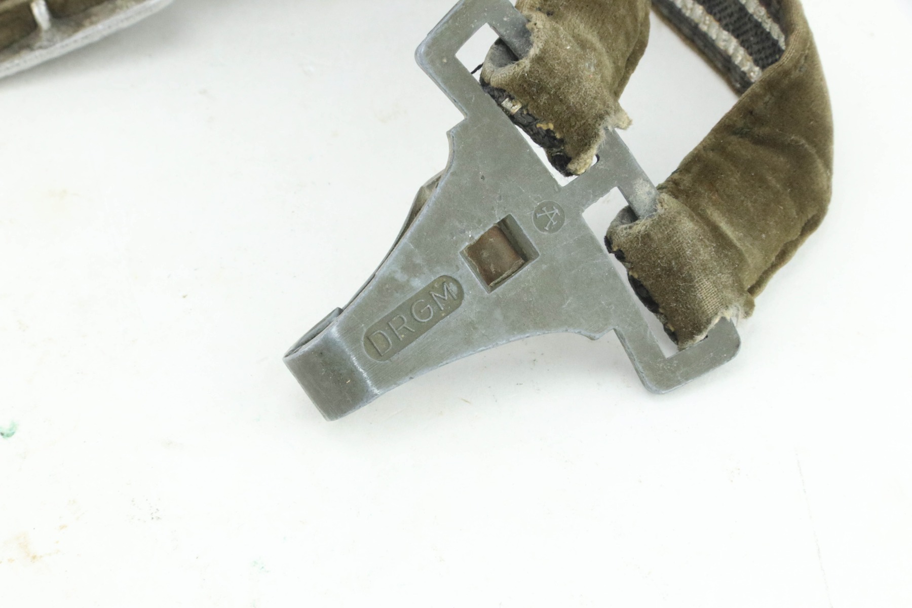 SOLD - 2nd Model Luftwaffe Dagger with hanger - WKC - Image 22